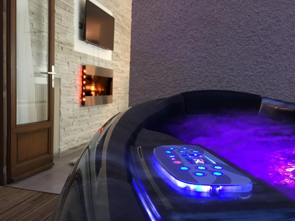 Loft Spa - Cote Chateau. Carcassonne Bagian luar foto